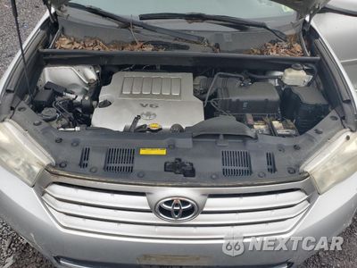 Zdjęcie 12 z 13 samochodu: 2011 TOYOTA HIGHLANDER BASE VIN:5TDBK3EH2BS055228 - miniatura