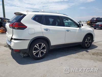 Trzecie zdjęcie samochodu z tyłu: 2019 NISSAN ROGUE S VIN:JN8AT2MT7KW266258 - miniatura