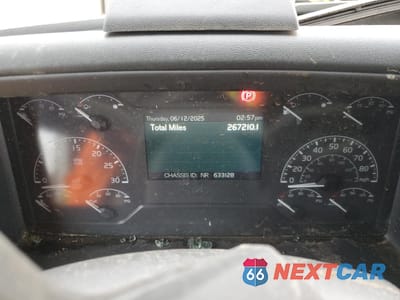 Zdjęcie 8 z 10 samochodu: 2024 VOLVO VNL SEMI TRUCK VIN:4V4NC9EJ1RN633128 - miniatura