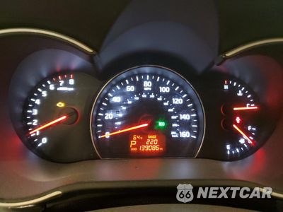 Zdjęcie 9 z 14 samochodu: 2014 KIA SORENTO LX VIN:5XYKTDA61EG515942 - miniatura