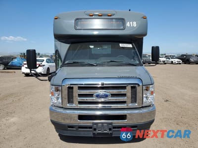 Piąte zdjęcie samochodu w środku: 2022 FORD ECONOLINE E450 SUPER DUTY CUTAWAY VAN VIN:1FDFE4FNXNDC37757 - miniatura