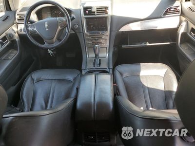Zdjęcie 8 z 13 samochodu: 2012 LINCOLN MKX VIN:2LMDJ8JK2CBL19156 - miniatura