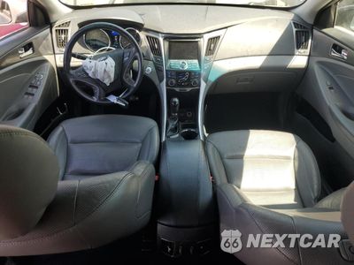 Zdjęcie 8 z 12 samochodu: 2013 HYUNDAI SONATA HYBRID VIN:KMHEC4A49DA087396 - miniatura