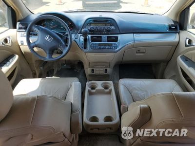 Zdjęcie 8 z 13 samochodu: 2005 HONDA ODYSSEY EXL VIN:5FNRL38635B420269 - miniatura