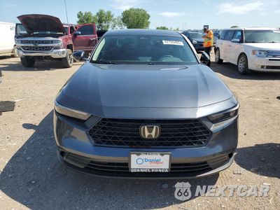 Piąte zdjęcie samochodu w środku: 2023 HONDA ACCORD EX VIN:1HGCY1F34PA039774 - miniatura