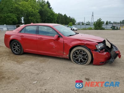 Czwarte zdjęcie samochodu z boku: 2017 CHRYSLER 300 S VIN:2C3CCAGG5HH584579 - miniatura