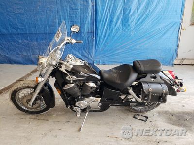Trzecie zdjęcie samochodu z tyłu: 2001 HONDA VT750 CD VIN:JH2RC44351K500615 - miniatura