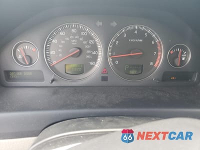 Zdjęcie 9 z 14 samochodu: 2004 VOLVO S60 2.5T VIN:YV1RH59H342396967 - miniatura