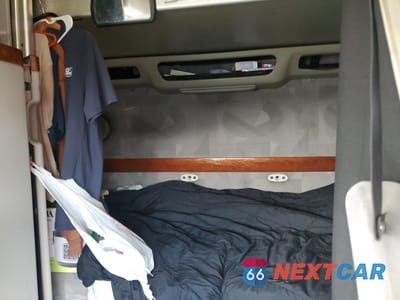 Zdjęcie 6 z 10 samochodu: 2006 VOLVO VN VNL VIN:4V4NC9GH66N442892 - miniatura