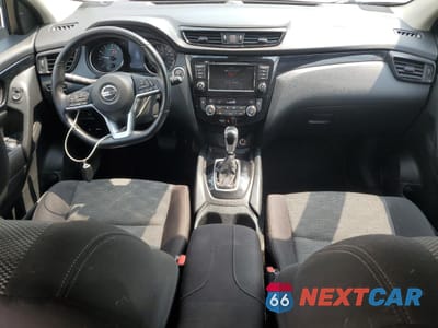 Zdjęcie 8 z 14 samochodu: 2019 NISSAN ROGUE SPORT S VIN:JN1BJ1CR3KW330885 - miniatura