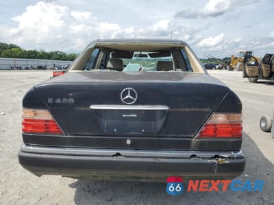 Zdjęcie 6 z 12 samochodu: 1994 MERCEDES-BENZ E 420 VIN:WDBEA34E0RC106131 - miniatura