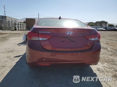 Zdjęcie 6 z 12 samochodu: 2013 HYUNDAI ELANTRA GLS VIN:5NPDH4AE1DH420208 - miniatura