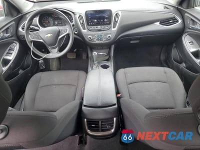 Zdjęcie 8 z 12 samochodu: 2019 CHEVROLET MALIBU LT VIN:1G1ZD5STXKF222716 - miniatura