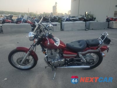 Trzecie zdjęcie samochodu z tyłu: 2014 HONDA CMX250 C VIN:JH2MC1301EK800156 - miniatura
