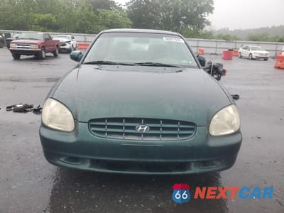 Piąte zdjęcie samochodu w środku: 2001 HYUNDAI SONATA GL VIN:KMHWF25S51A393869 - miniatura