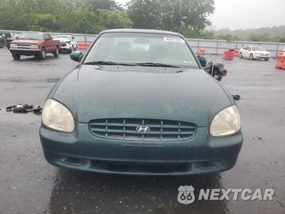 Piąte zdjęcie samochodu w środku: 2001 HYUNDAI SONATA GL VIN:KMHWF25S51A393869 - miniatura