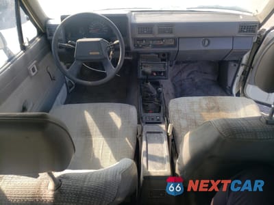 Zdjęcie 8 z 13 samochodu: 1986 TOYOTA 4RUNNER RN60 VIN:JT4RN62D6G0045742 - miniatura