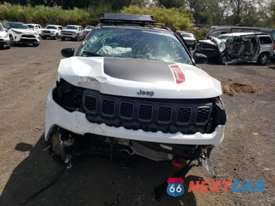 Zdjęcie 9 z 26 samochodu: 2025 JEEP COMPASS TRAILHAWK VIN:3C4NJDDN4ST551473 - miniatura