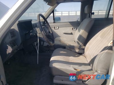 Zdjęcie 7 z 13 samochodu: 1986 TOYOTA 4RUNNER RN60 VIN:JT4RN62D6G0045742 - miniatura