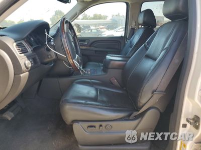 Zdjęcie 7 z 13 samochodu: 2012 GMC YUKON XL DENALI VIN:1GKS2MEF8CR287776 - miniatura