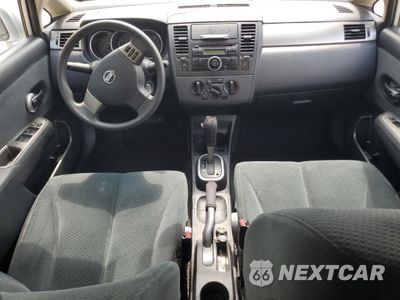Zdjęcie 8 z 12 samochodu: 2010 NISSAN VERSA S VIN:3N1BC1CP9AL385127 - miniatura