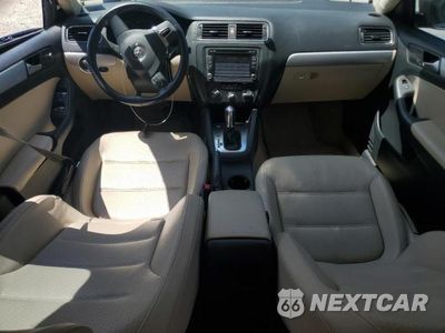 Zdjęcie 8 z 12 samochodu: 2014 VOLKSWAGEN JETTA SE VIN:3VWD07AJ9EM434792 - miniatura