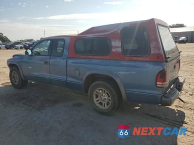 Drugie zdjęcie samochodu z przodu: 2002 DODGE DAKOTA BASE VIN:1B7GL12X02S686361 - miniatura