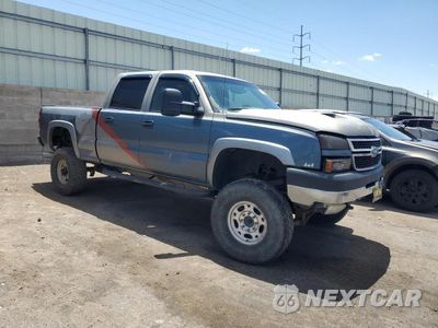 Czwarte zdjęcie samochodu z boku: 2006 CHEVROLET SILVERADO VIN:2GCEC13T361191872 - miniatura