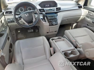 Zdjęcie 8 z 13 samochodu: 2013 HONDA ODYSSEY TOURING VIN:5FNRL5H96DB068096 - miniatura