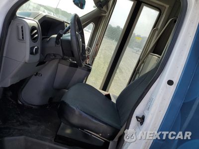 Zdjęcie 7 z 12 samochodu: 2023 FORD ECONOLINE E350 SUPER DUTY CUTAWAY VAN VIN:1FDEE3FN9PDD05734 - miniatura