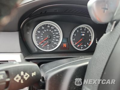 Zdjęcie 9 z 12 samochodu: 2010 BMW M5 VIN:WBSNB9C50AC043256 - miniatura