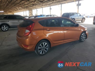 Trzecie zdjęcie samochodu z tyłu: 2015 HYUNDAI ACCENT GLS VIN:KMHCU5AE5FU217680 - miniatura