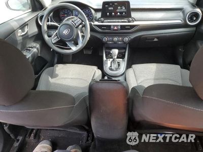 Zdjęcie 8 z 13 samochodu: 2020 KIA FORTE FE VIN:3KPF24AD4LE199109 - miniatura