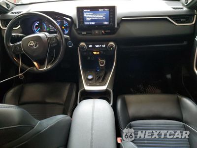 Zdjęcie 8 z 13 samochodu: 2019 TOYOTA RAV4 XSE VIN:JTMEWRFV8KJ019596 - miniatura