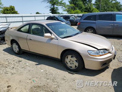 Czwarte zdjęcie samochodu z boku: 2002 HONDA ACCORD LX VIN:1HGCG22422A004912 - miniatura