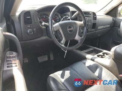 Zdjęcie 8 z 13 samochodu: 2011 GMC SIERRA K1500 SLE VIN:1GTR2VE38BZ189044 - miniatura