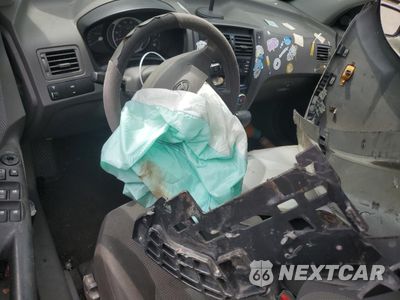 Zdjęcie 8 z 14 samochodu: 2006 HYUNDAI TUCSON GL VIN:KM8JM12B26U457662 - miniatura