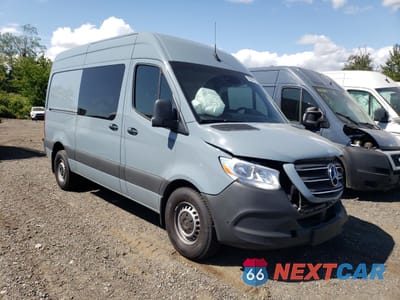 Czwarte zdjęcie samochodu z boku: 2024 MERCEDES-BENZ SPRINTER 2500 VIN:W1W4NBHY1RP662364 - miniatura