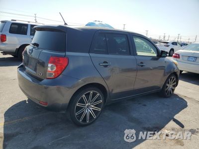 Trzecie zdjęcie samochodu z tyłu: 2014 TOYOTA SCION XD VIN:JTKKUPB42E1039124 - miniatura