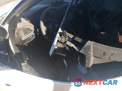 Zdjęcie 7 z 12 samochodu: 2016 BMW 228 I SULEV VIN:WBA1K9C5XGV322634 - miniatura