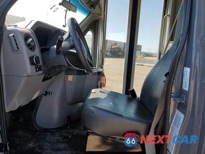 Zdjęcie 7 z 14 samochodu: 2022 FORD ECONOLINE E450 SUPER DUTY CUTAWAY VAN VIN:1FDFE4FNXNDC37757 - miniatura