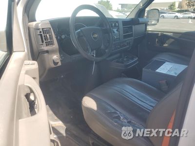 Zdjęcie 8 z 13 samochodu: 2014 CHEVROLET EXPRESS G2500 VIN:1GCWGFCAXE1914142 - miniatura