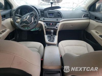 Zdjęcie 8 z 12 samochodu: 2017 HYUNDAI ELANTRA SE VIN:KMHD74LF7HU083897 - miniatura
