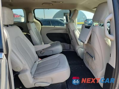 Zdjęcie 11 z 13 samochodu: 2021 CHRYSLER PACIFICA TOURING L VIN:2C4RC3BG1MR563967 - miniatura