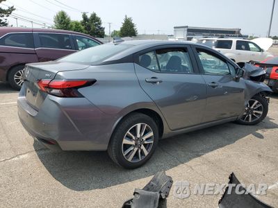 Trzecie zdjęcie samochodu z tyłu: 2020 NISSAN VERSA SV VIN:3N1CN8EV4LL855022 - miniatura