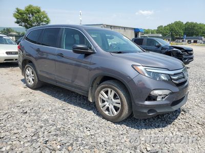 Czwarte zdjęcie samochodu z boku: 2018 HONDA PILOT LX VIN:5FNYF6H13JB062738 - miniatura