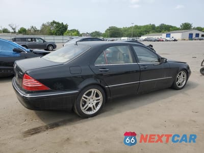 Trzecie zdjęcie samochodu z tyłu: 2004 MERCEDES-BENZ S 430 4MATIC VIN:WDBNG83J74A407297 - miniatura