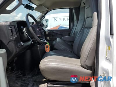 Zdjęcie 7 z 12 samochodu: 2023 GMC SAVANA CUTAWAY G3500 VIN:1GDY7RFP6P1193245 - miniatura