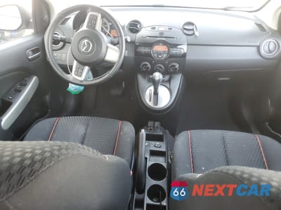 Zdjęcie 8 z 12 samochodu: 2011 MAZDA MAZDA2 VIN:JM1DE1HZ3B0103735 - miniatura