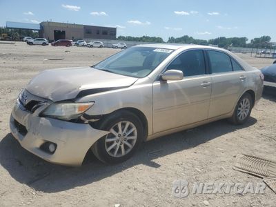 2010 TOYOTA CAMRY SE JTNBK3EK0A3048012 - główne zdjęcie licytacji z USA - miniatura
